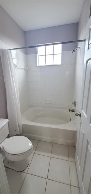 Building Photo - 5682 Bentgrass Dr