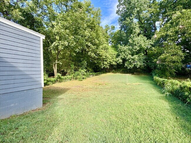 Building Photo - 324 Harrell St