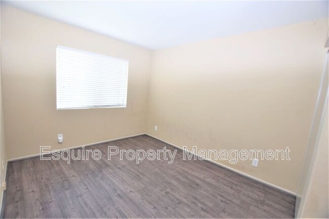 Building Photo - 1214 Oyster Pl
