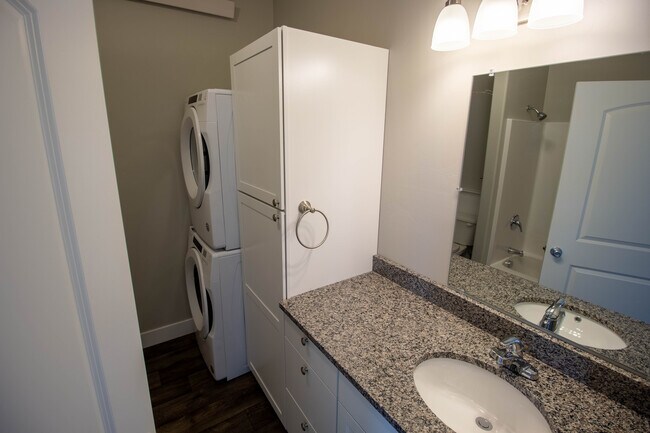Downstairs powder and Laundry - 84 Alpine Trl