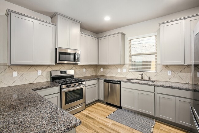 Building Photo - 2210 Windy Grove Dr