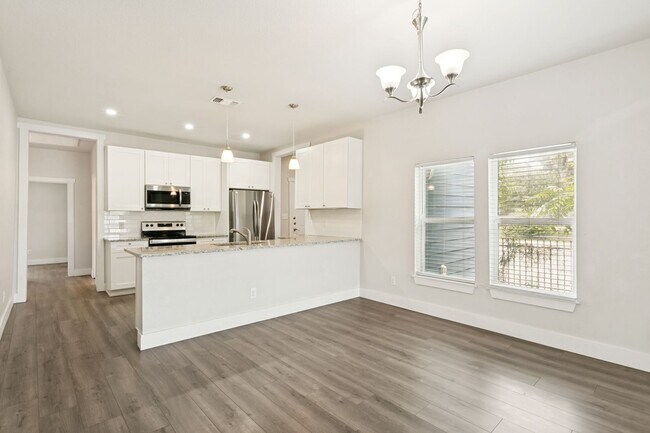 Building Photo - 1201 S Palmetto St