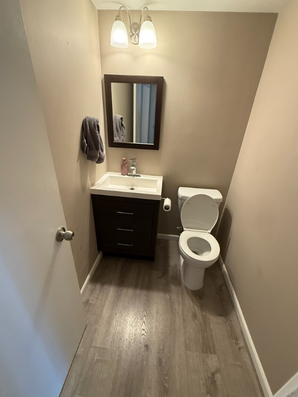 Building Photo - 4125 Goldenrod Ln N