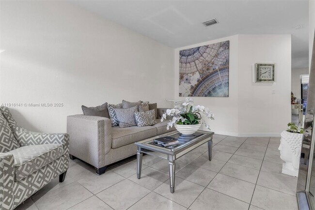 Building Photo - 11413 SW 252nd Ter