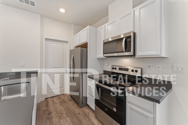 Building Photo - 3117 Pruett Dr