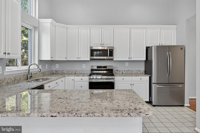 Building Photo - 2901 Mainstone Dr