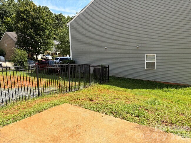 Building Photo - 3707 Rocky Brook Ct
