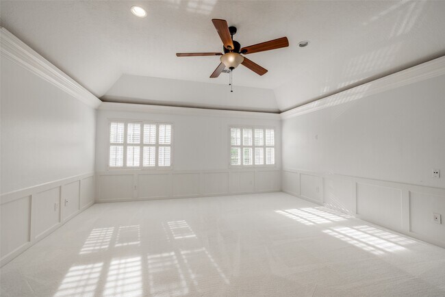Building Photo - 5534 Honor Dr