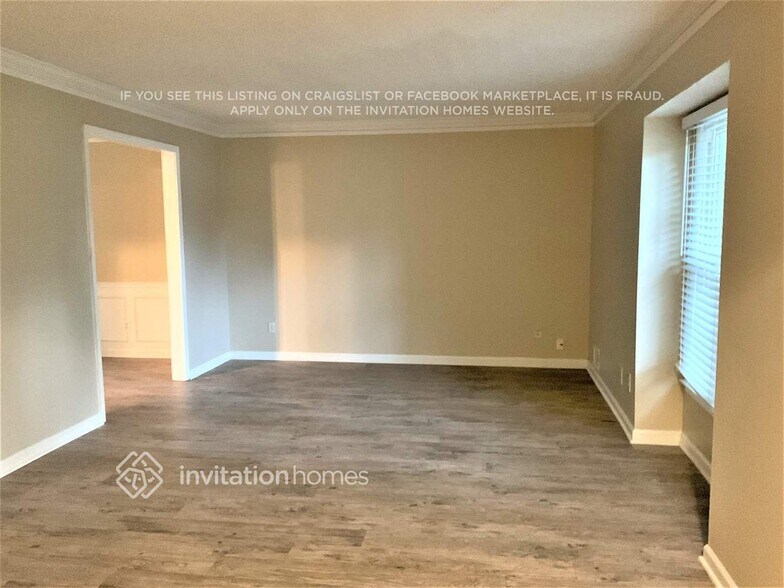 Building Photo - 1212 Summit Chase Dr SW