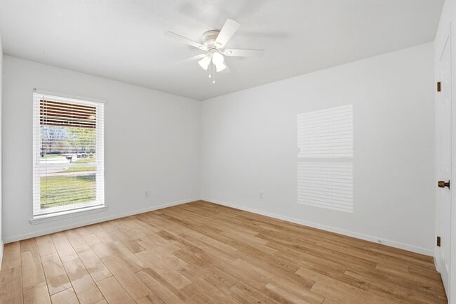 Building Photo - 29038 Deadwood Ln