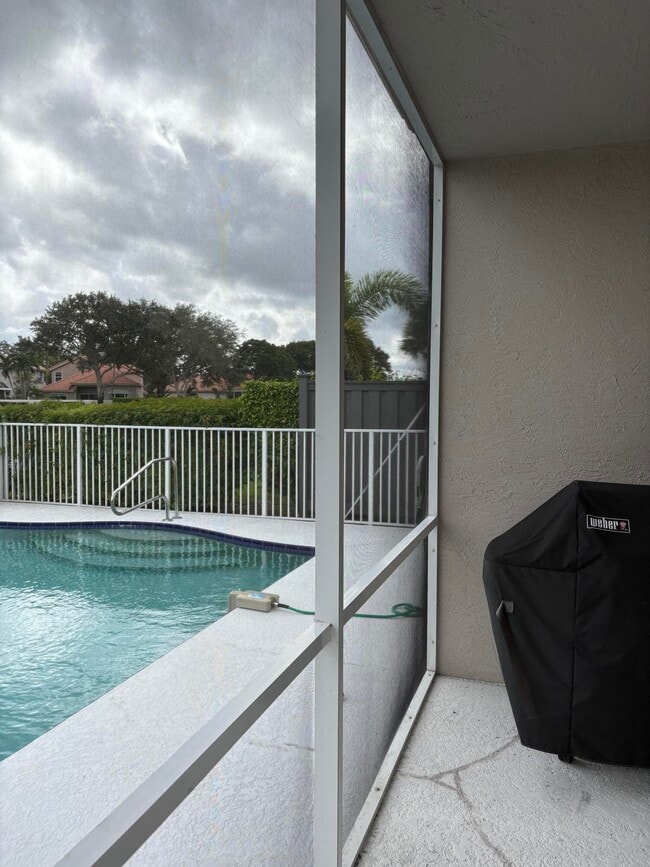 Building Photo - 927 Augusta Pointe Dr