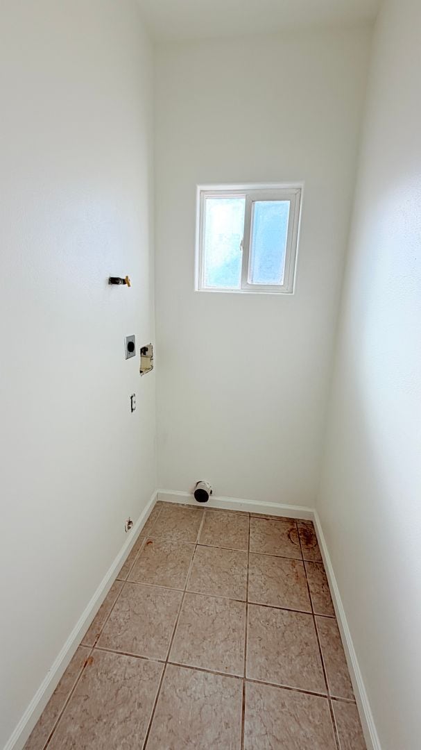 Building Photo - 381 S 37th St