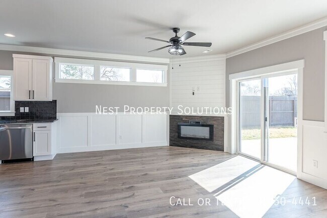 Building Photo - 1315 NE Nanto-A