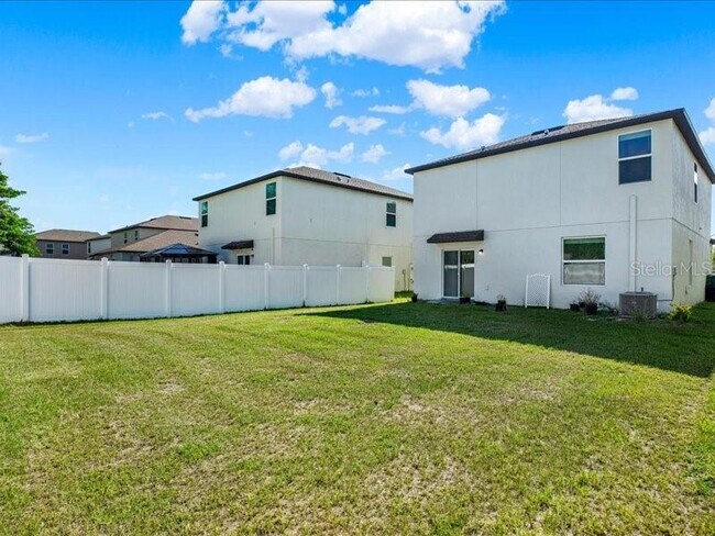 Building Photo - 6213 Back Forty Lp