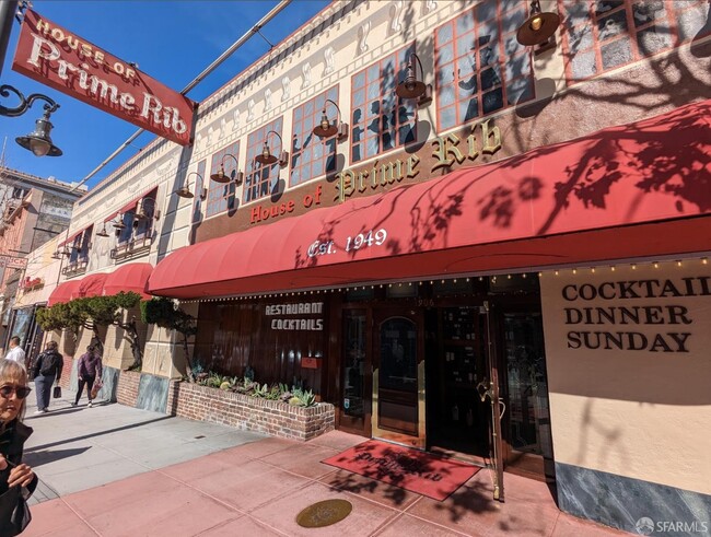 Building Photo - 1463 Hyde St