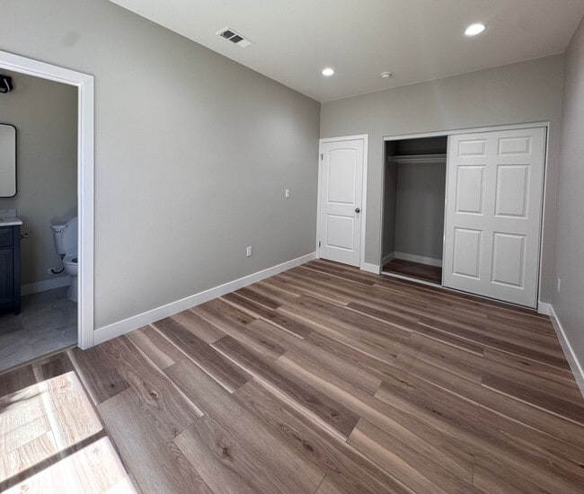 Building Photo - ADU Fountain Valley