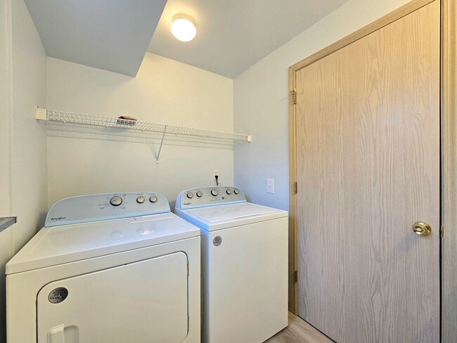 Building Photo - 7513 59th Dr NE