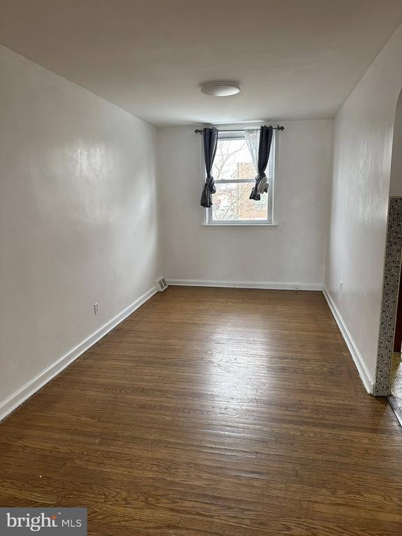 Building Photo - 1215 Englewood St