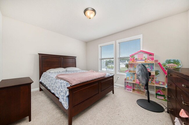 Building Photo - 7280 Hopkinton Dr