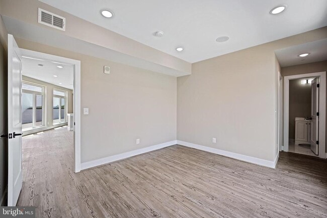 Building Photo - 1617 Rhode Island Ave NE