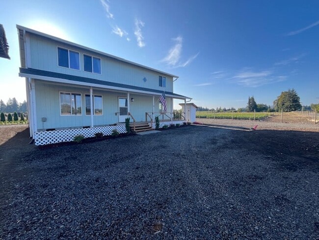 Building Photo - 3 Bedroom 2.5 Bath Dayton OR