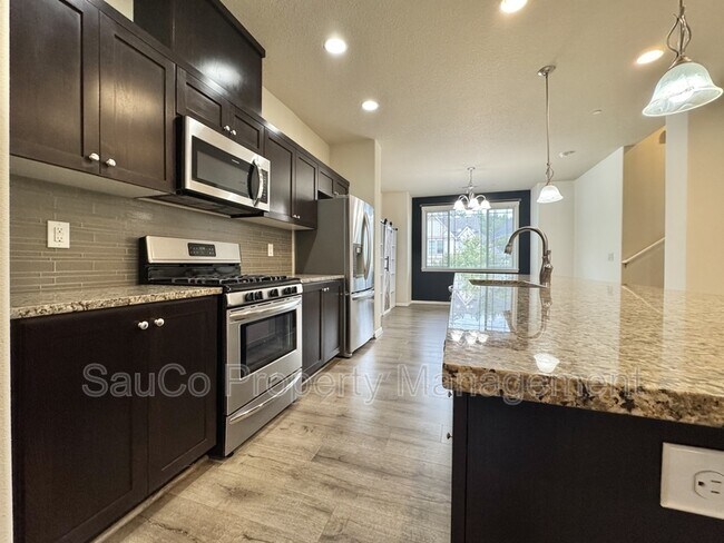 Building Photo - 13558 SW Beach Plum Terrace