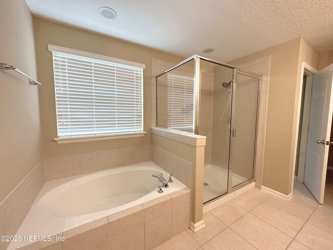 Building Photo - 4578 Silverthorn Dr