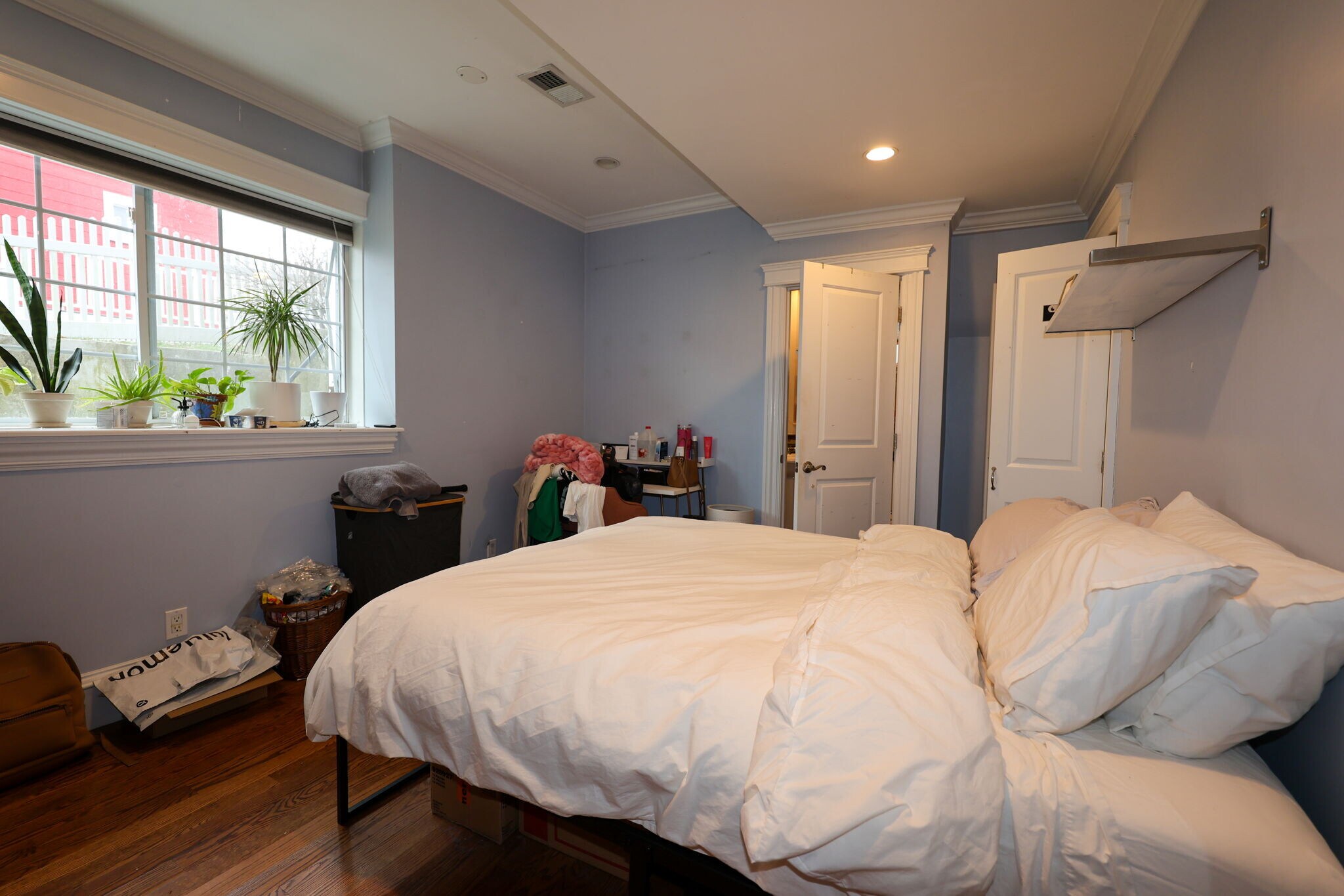 Building Photo - 127 Nonantum St