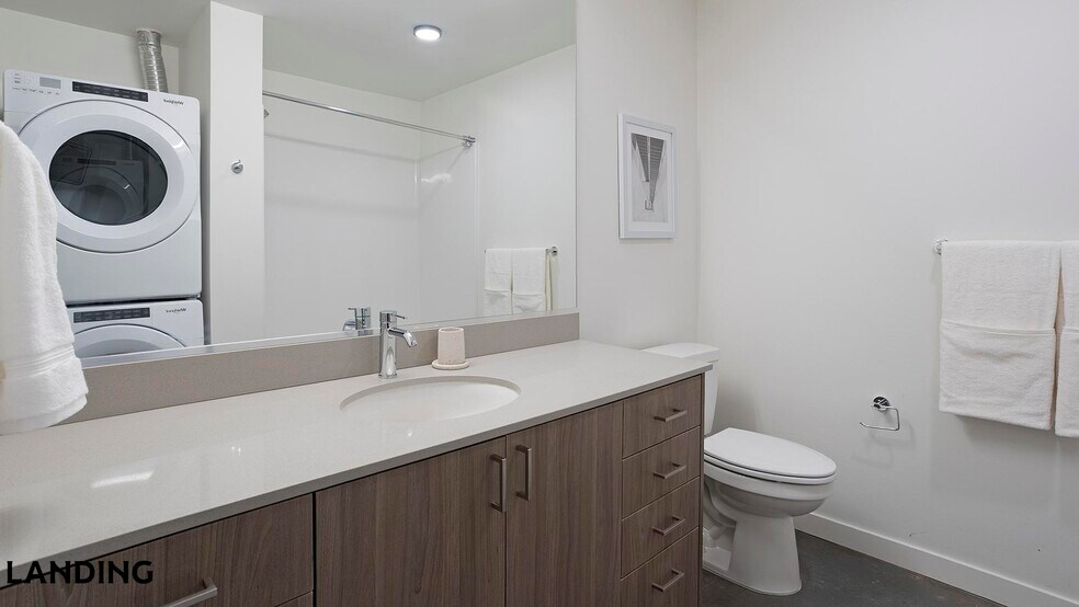 Building Photo - 2301 E Union St