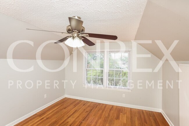 Building Photo - 1633 Faraway Drive