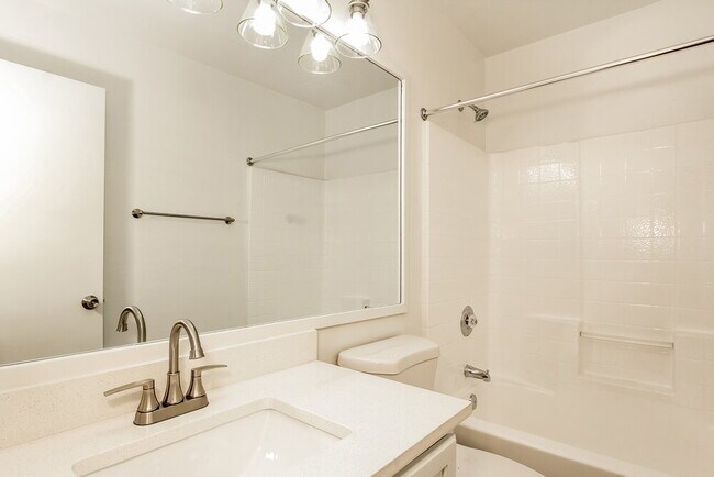 Building Photo - 2656 S 89th Ave
