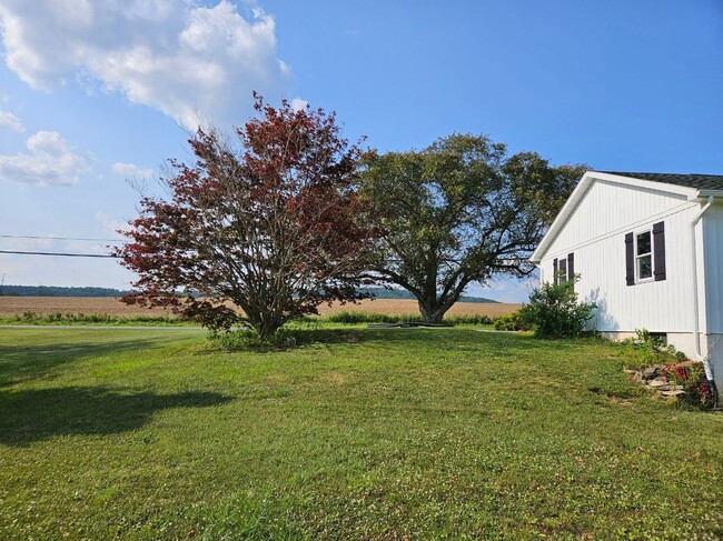 Building Photo - 1270 Ridge Rd