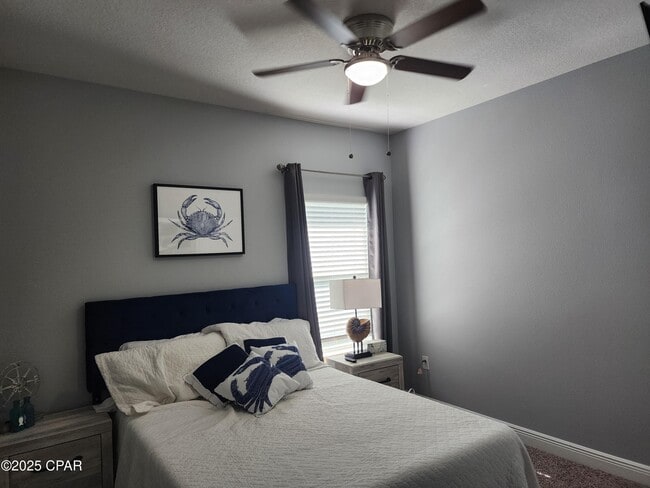 Building Photo - 104 Moonraker Cir