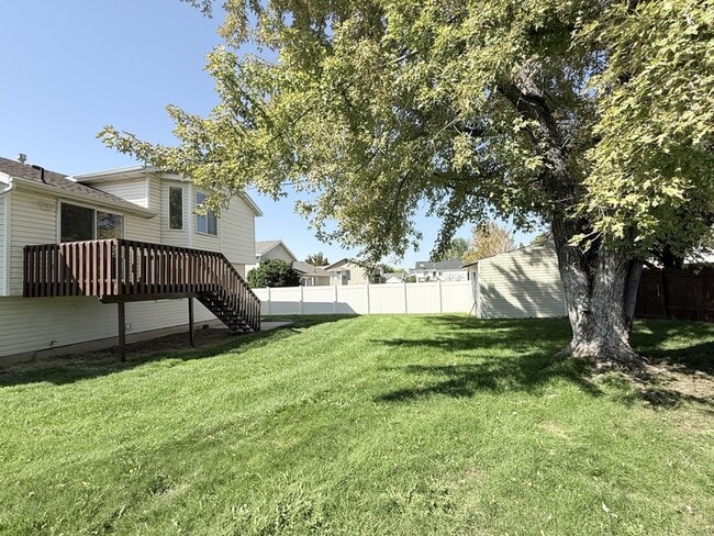 Building Photo - 2022 N 850 W
