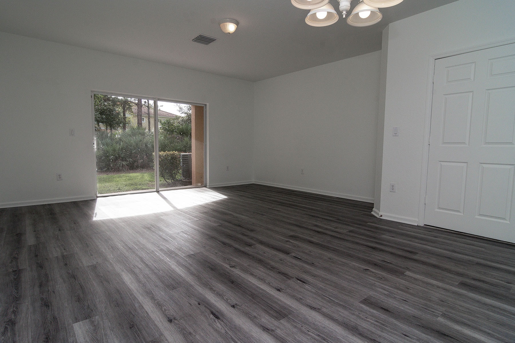 Living Room - 5108 SE Mariner Garden Cir