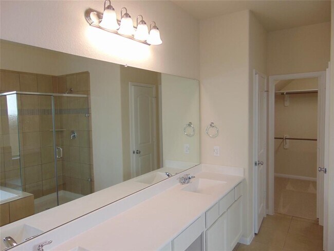 Building Photo - 24782 Levante Dr