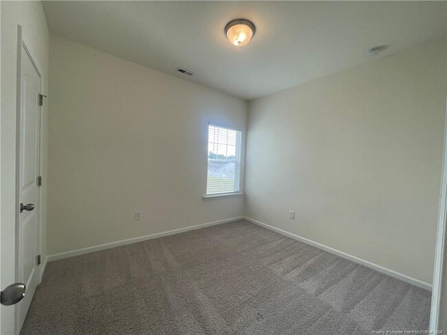 Building Photo - 453 Troy Dr