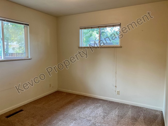 Building Photo - 1313 Fairview Dr