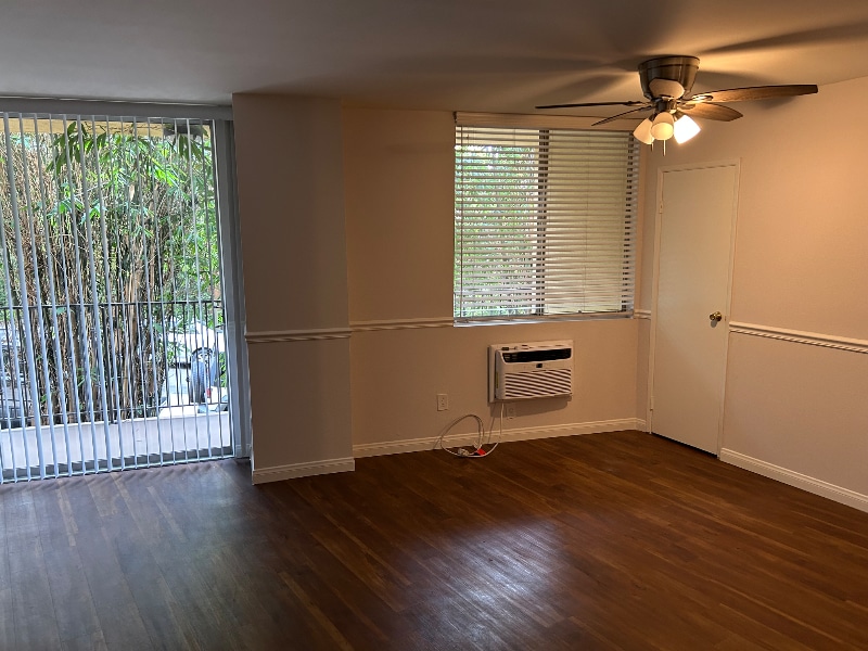 Building Photo - 7100 Hillside Ave