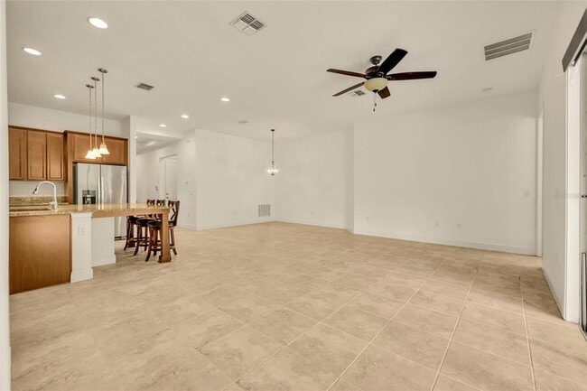 Building Photo - 14078 Alafaya Oak Bnd