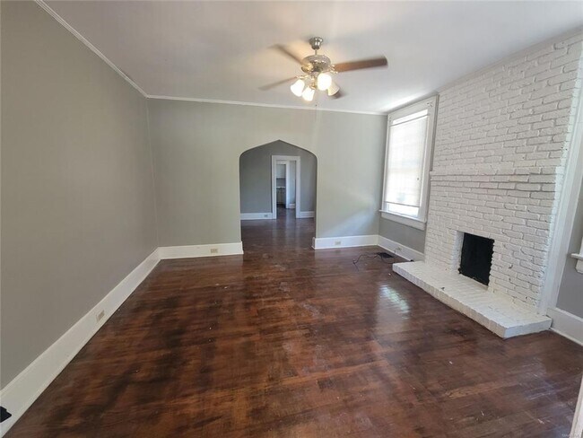 Building Photo - 1314 S Hull St