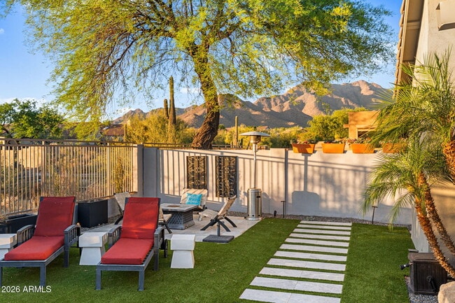 Building Photo - 10318 E Tierra Buena Ln