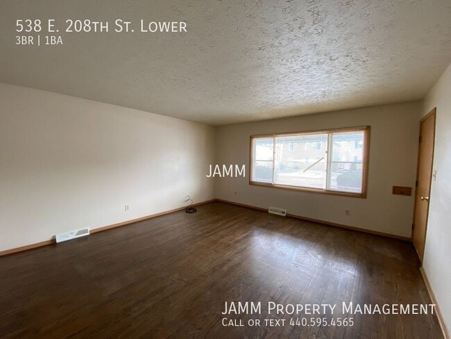 Building Photo - 538 E 208th St