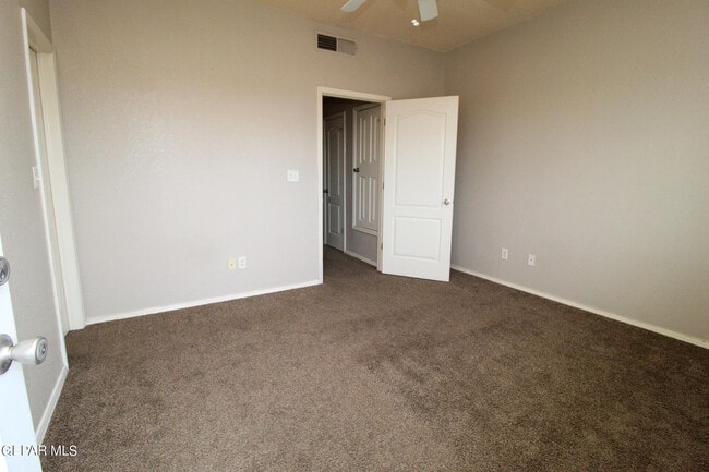 Building Photo - 5913 Cielo Del Rey Pl