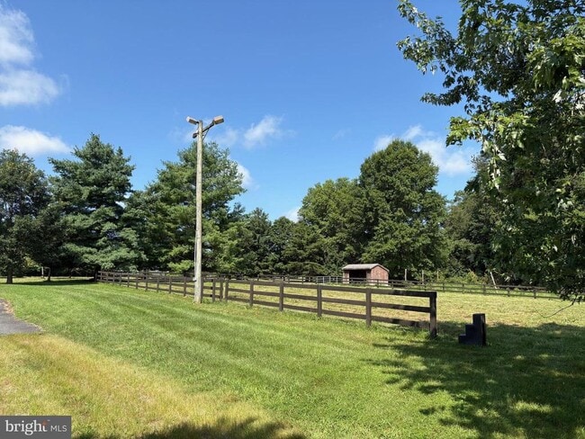 Building Photo - 137 Elk Ranch Park Rd