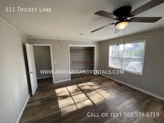 Building Photo - 611 Trickey Ln