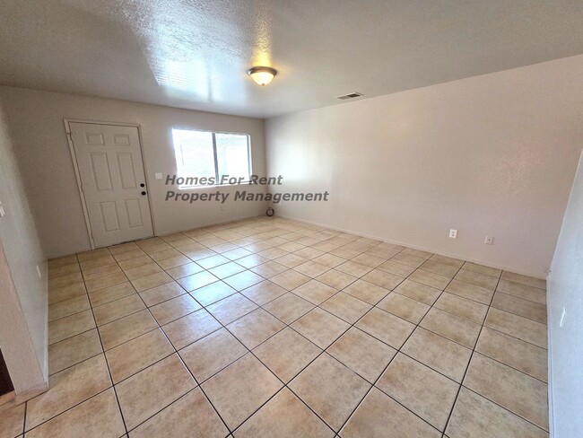 Building Photo - 821 Mohoff Ct