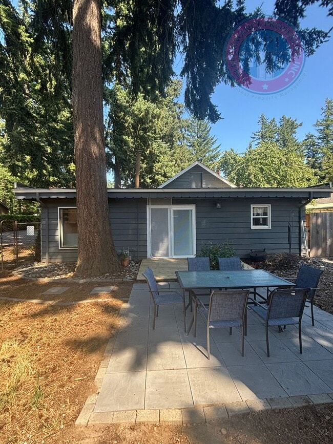 Building Photo - Newly Remodeled Home With Large Yard In Ro...
