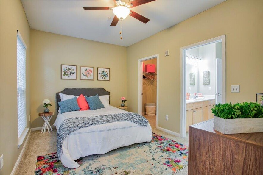 Worthington Apartments and Townhomes 1526 Flat River Dr Charlotte NC 28262 Apartment Finder