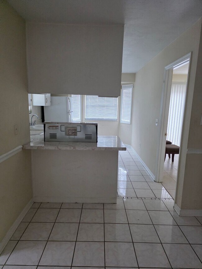 Building Photo - 3725 Sutor Ct